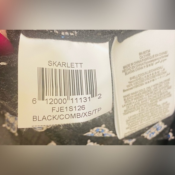 BCBGMAXAZRIA Top size XS - Picture 6 of 6